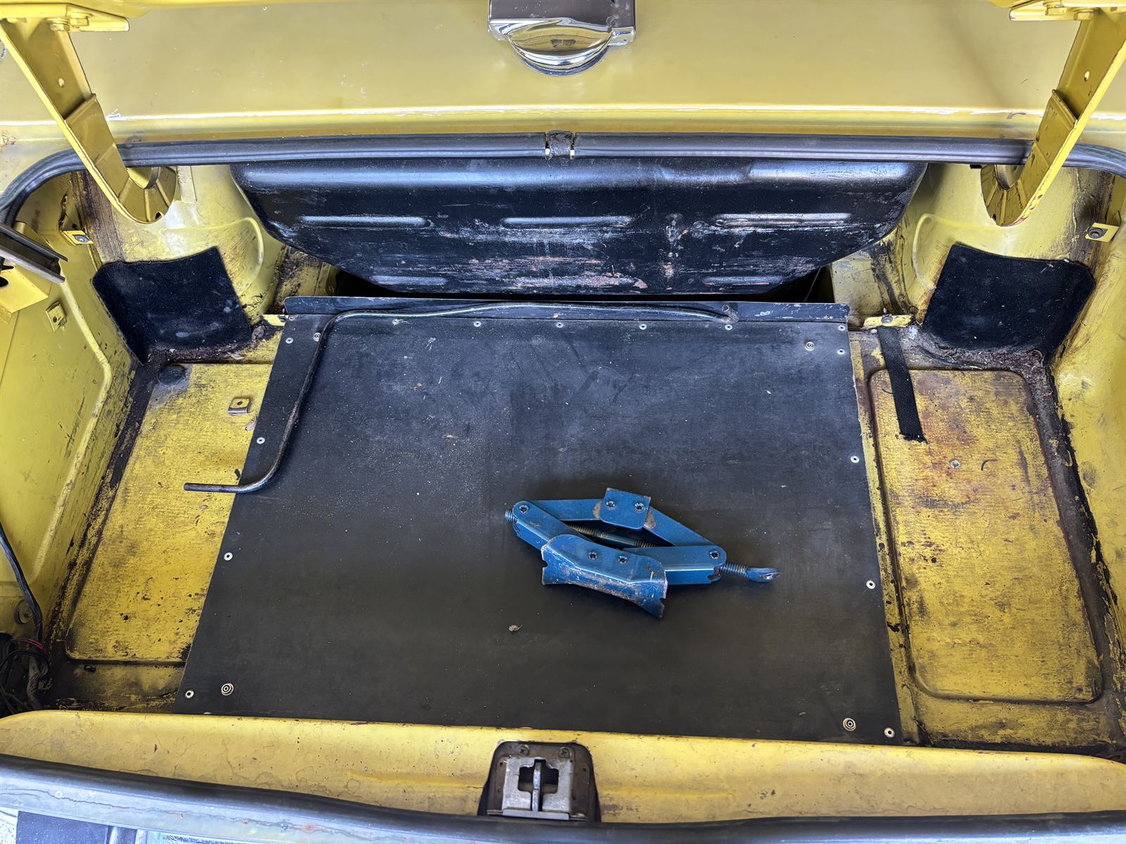 1974 Triumph TR6 rear boot.