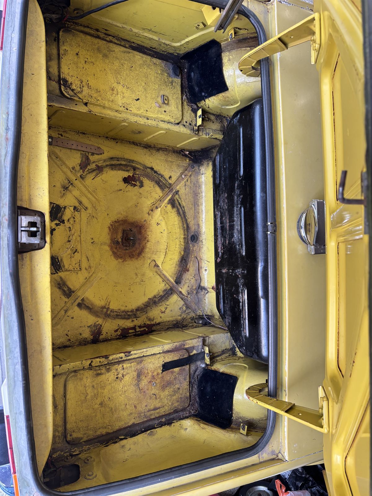 1974 Triumph TR6 rear boot.